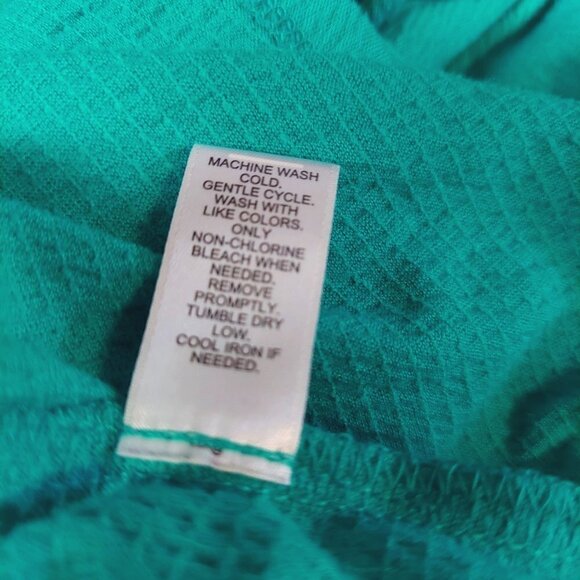 Cato Women's Plus Size Textured Green Cold Shoulder Tie Sleeve Top - Picture 7 of 7